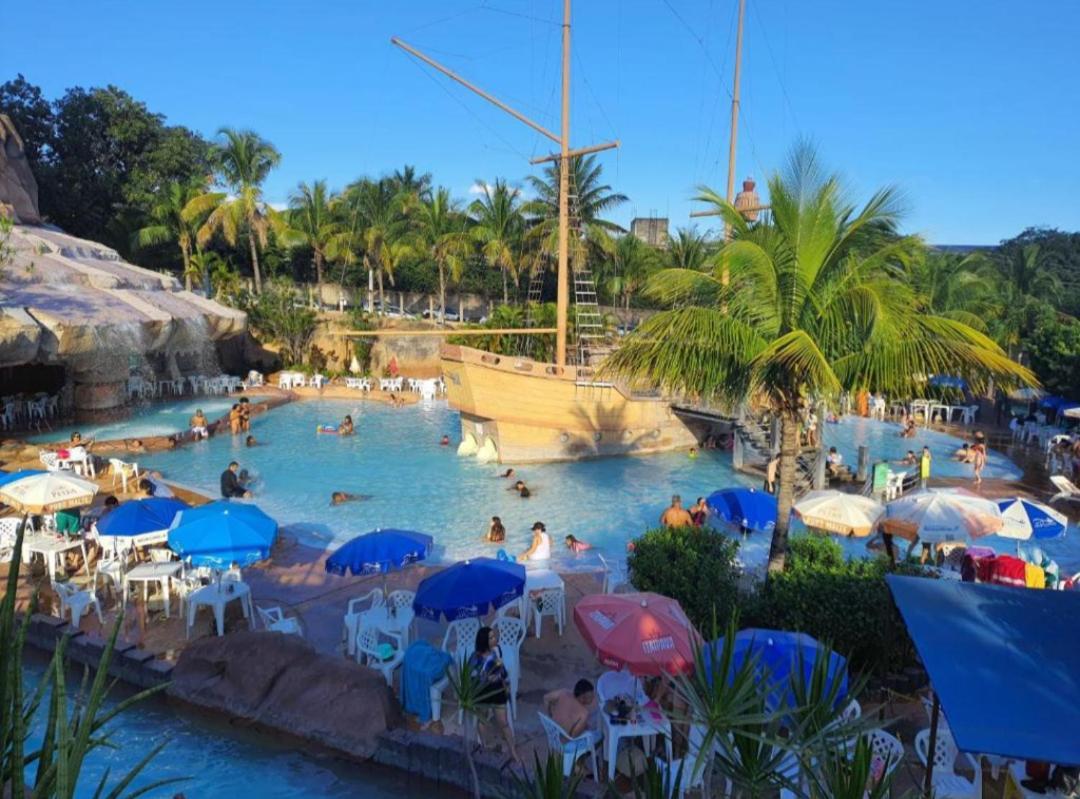 Hotel Coligados Do Di Roma Exceto O Thermas Di Roma Com Acesso Ao Acqua Park Splash Todos Os Dias Exceto No Dia Do Check Out Promocao De Ferias Ate Julho 3*