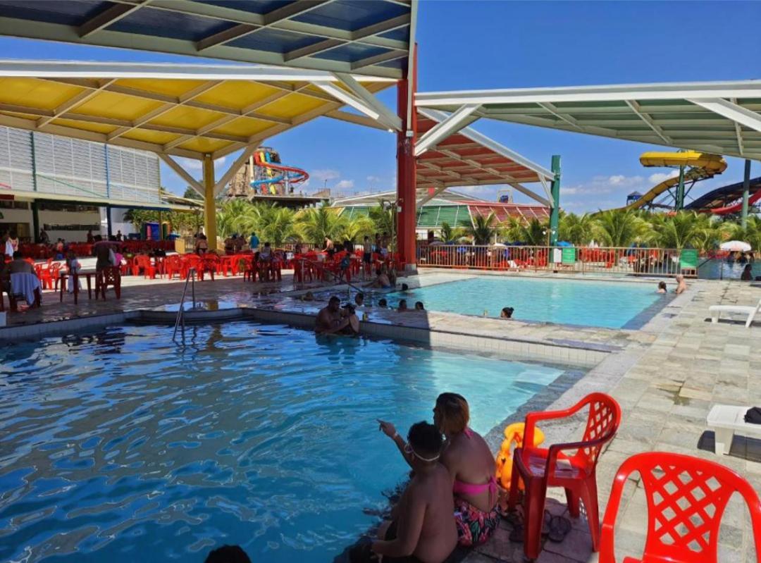 Coligados Do Di Roma Exceto O Thermas Di Roma Com Acesso Ao Acqua Park Splash Todos Os Dias Exceto No Dia Do Check Out Promocao De Ferias Ate Julho Hotel Caldas Novas