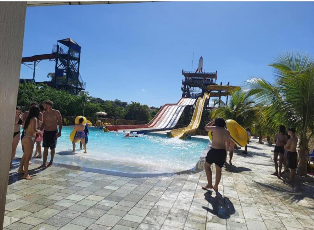 Coligados Do Di Roma Exceto O Thermas Di Roma Com Acesso Ao Acqua Park Splash Todos Os Dias Exceto No Dia Do Check Out Promocao De Ferias Ate Julho Hotel Caldas Novas