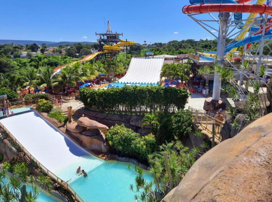 Coligados Do Di Roma Exceto O Thermas Di Roma Com Acesso Ao Acqua Park Splash Todos Os Dias Exceto No Dia Do Check Out Promocao De Ferias Ate Julho Caldas Novas
